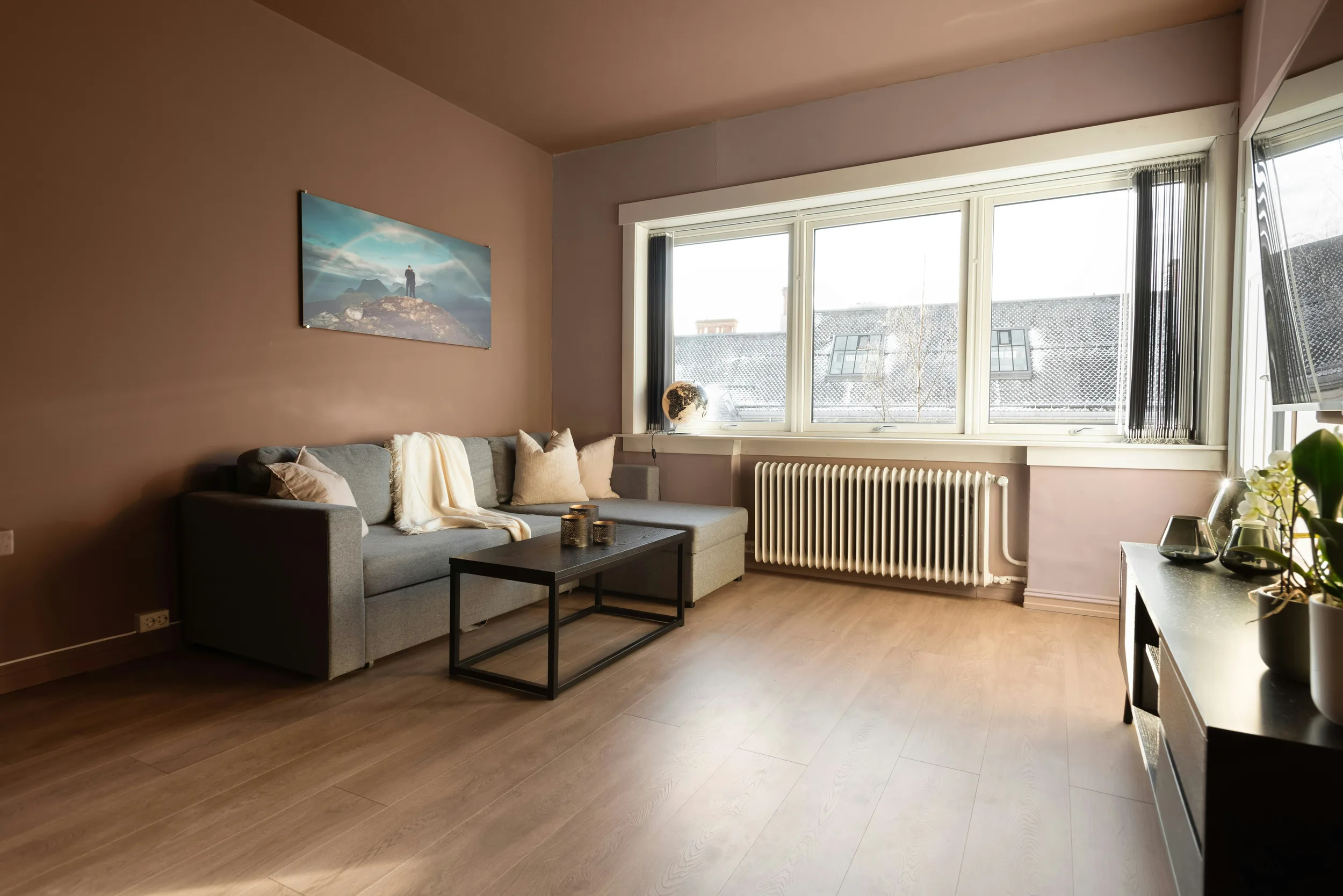 Sunny Studio with Balcony