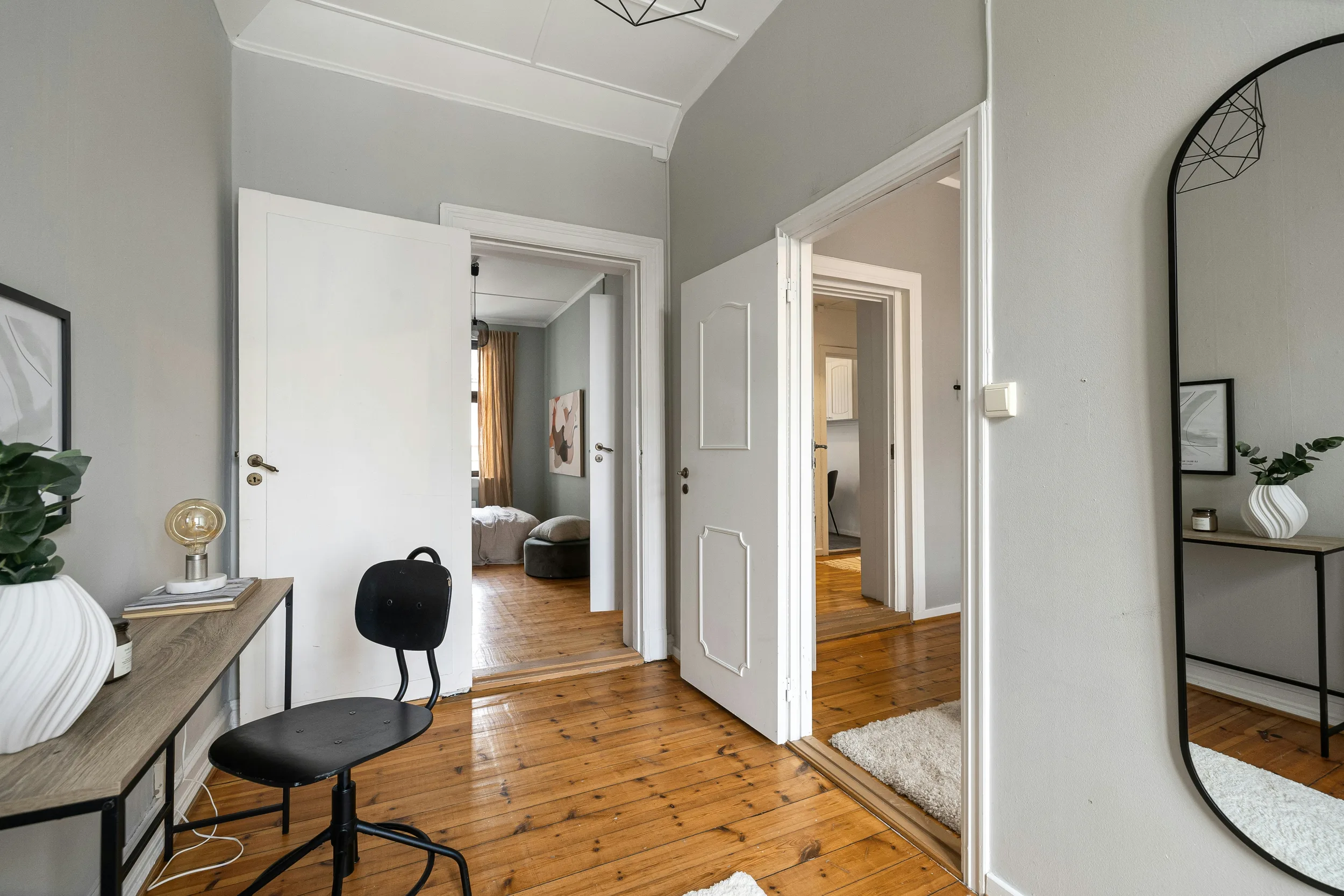 Family Apartment Near the Sea