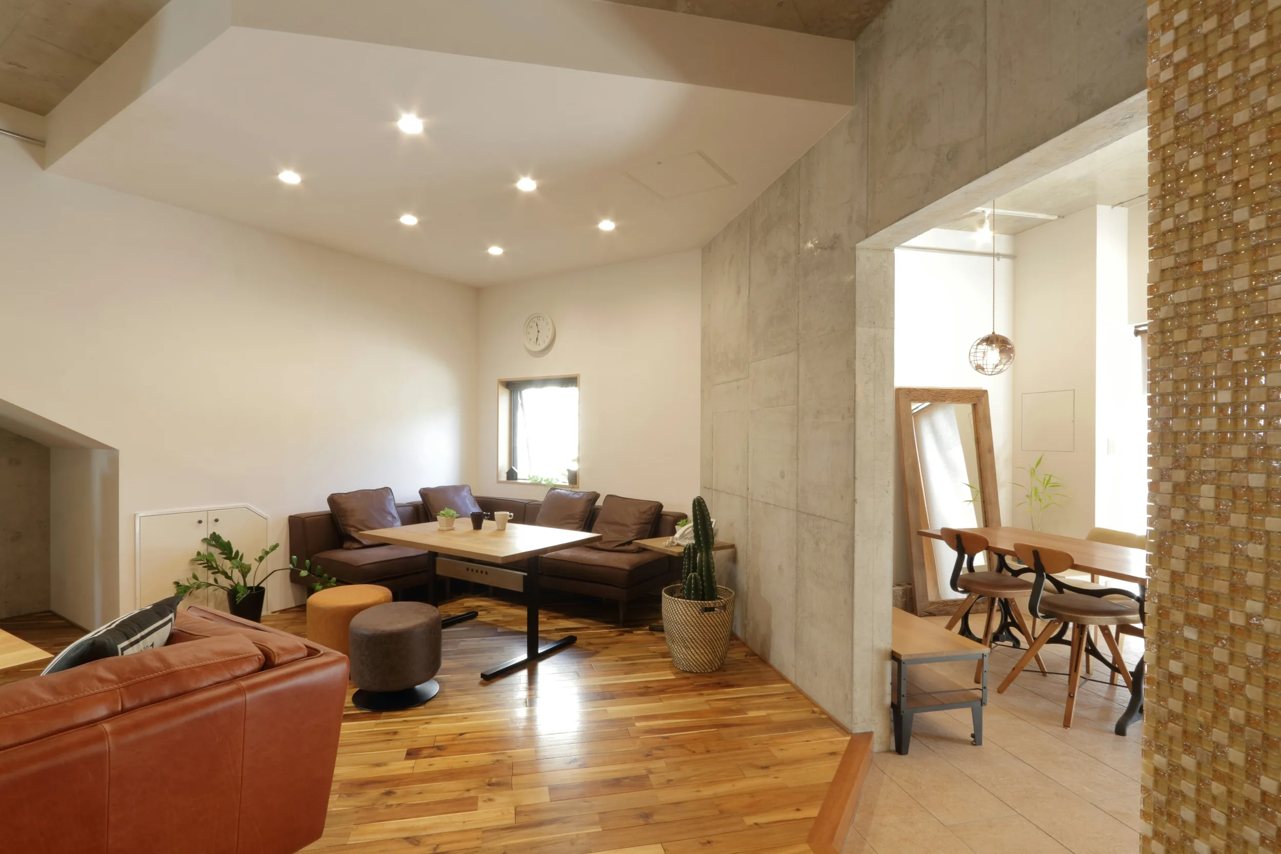 Rooms Close to Olympic Beach